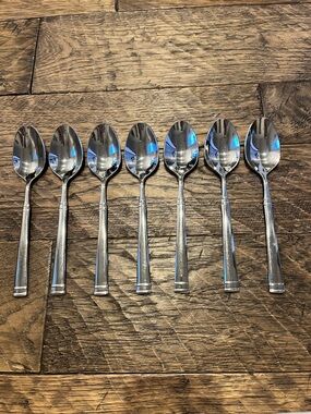 Bistro Stainless by FORTESSA Oval Soup Spoon (7)